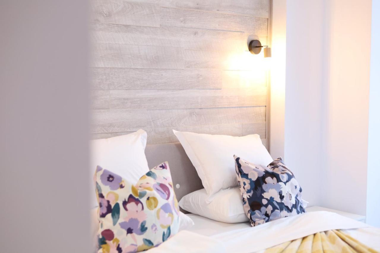Apartament Patrick Gura Humorului Bagian luar foto