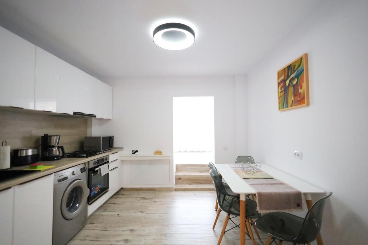 Apartament Patrick Gura Humorului Bagian luar foto